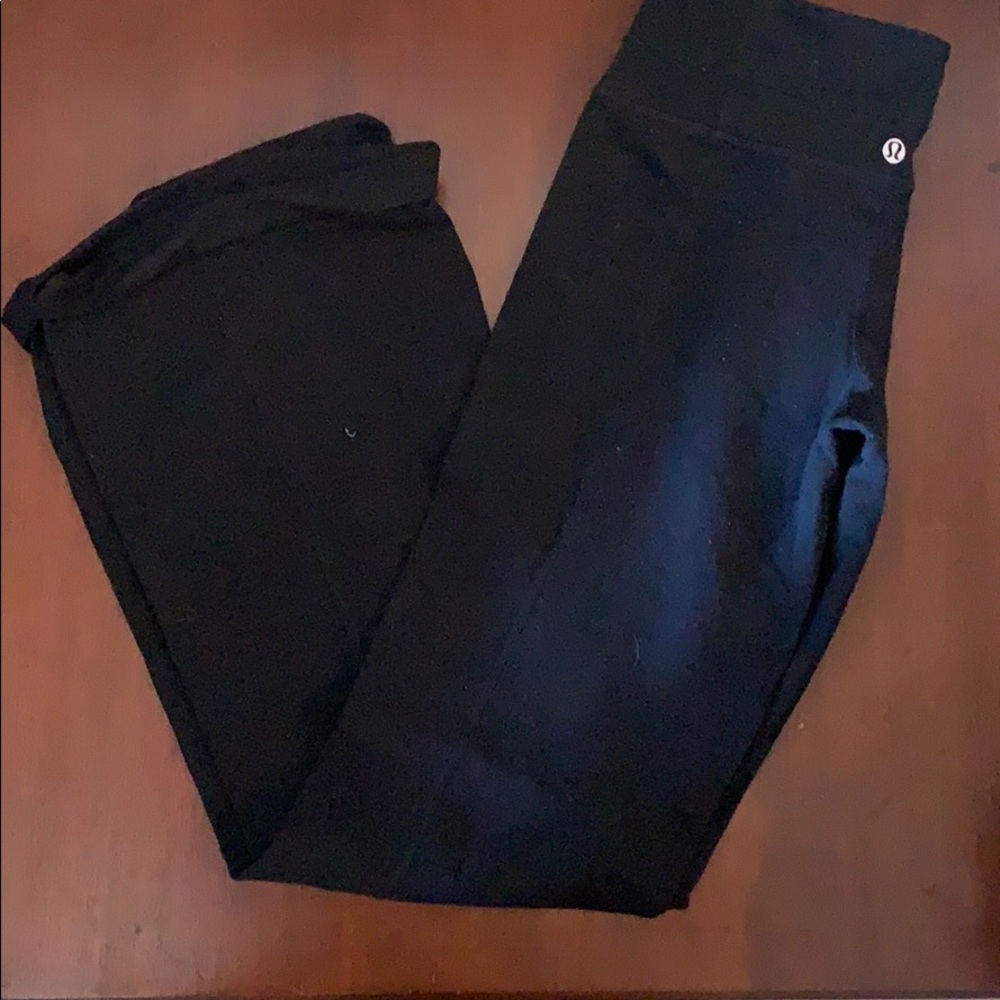 Lululemon yoga pants